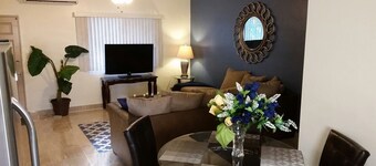 Affordable Luxury 2 bd/1 ba near beach!