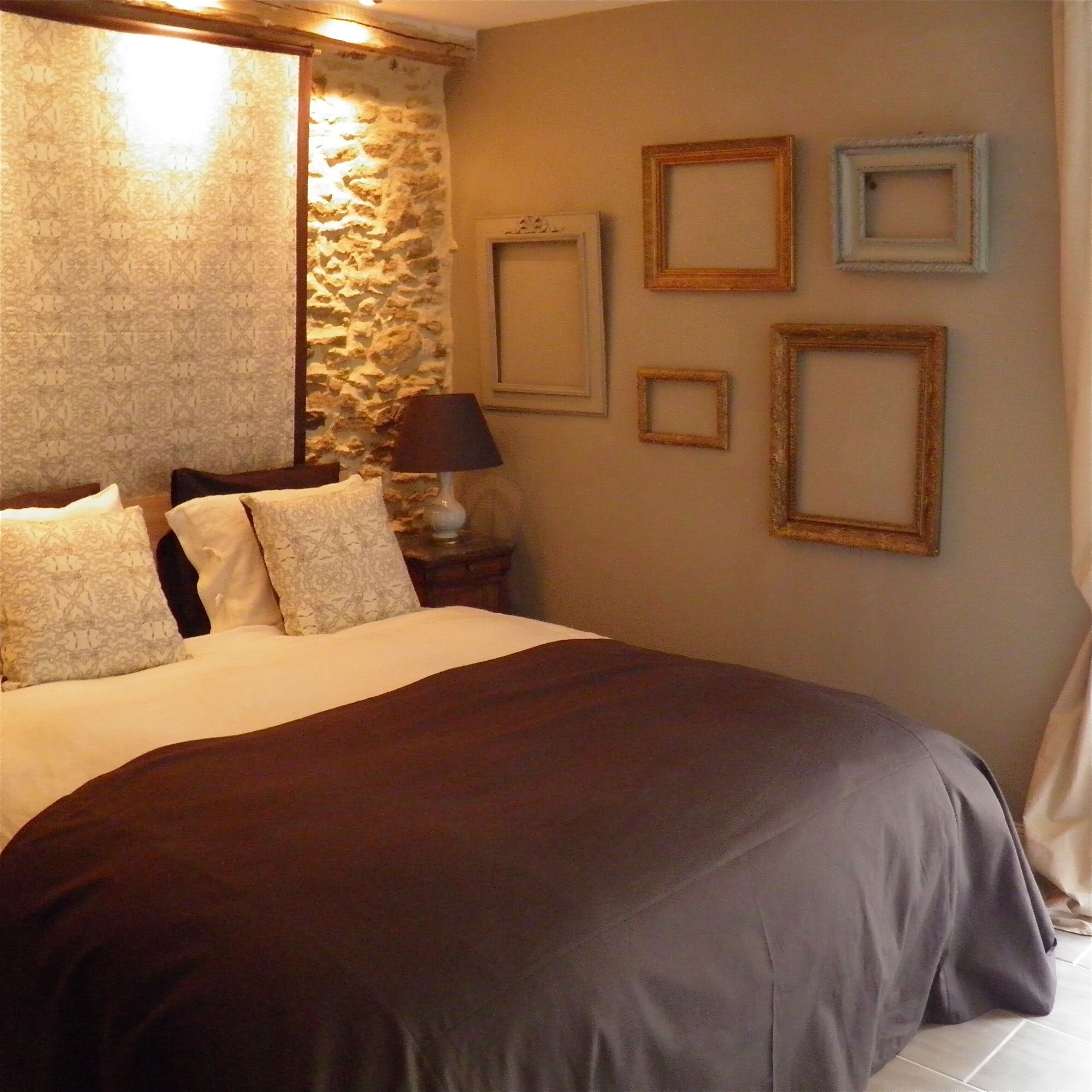 Desjardins Cottage- close to Chablis, Auxerre, Abbey of Vezelay, Guedelon!