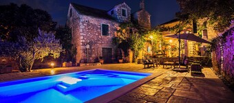 Vacation house Šumica with heated pool, fully air-conditioned! 