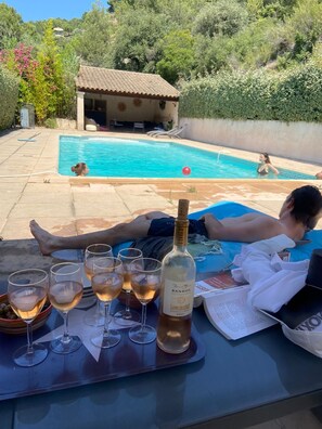 Piscine extérieure, piscine chauffée