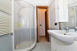 Dusche, Bidet