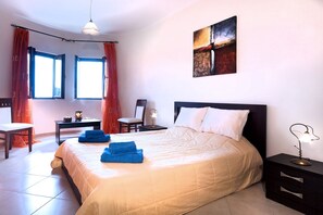 4 bedrooms, iron/ironing board, free WiFi, bed sheets