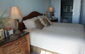 4 Schlafzimmer, Bügeleisen/Bügelbrett, Reisekinderbett, WLAN