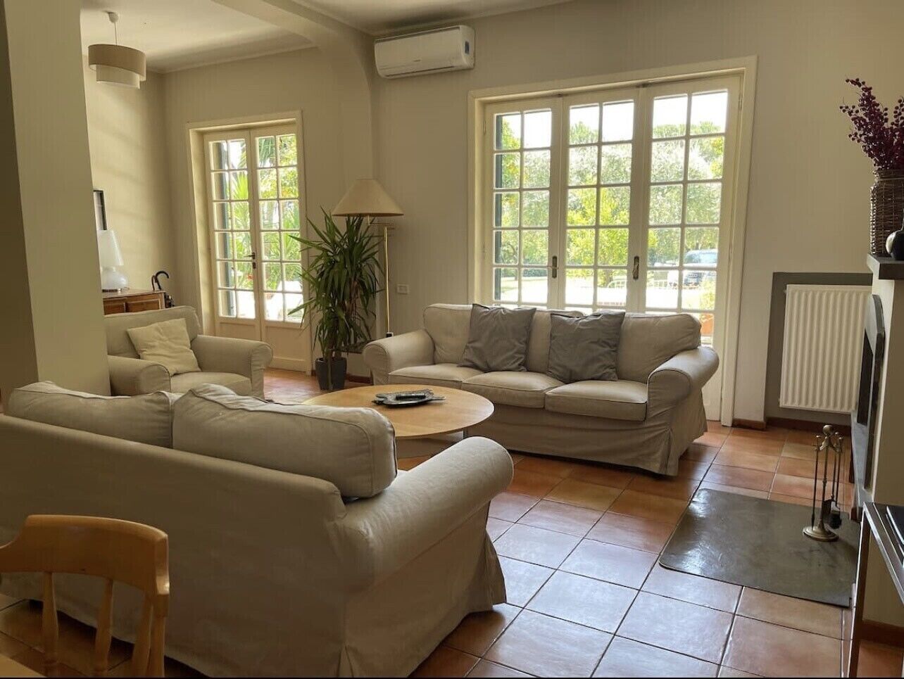 ROME-Lovely spacious QUITE villa- Metro to downtown