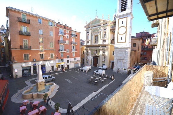 PLACE ROSSETTI