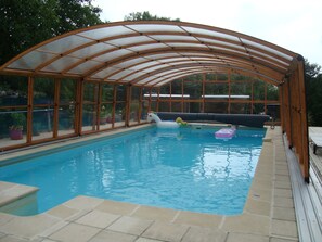 Indoor pool, outdoor pool - Cottage with HEATED INDOOR POOL / SPA facilities Langonnet Morbihan ,Brittany (Langonnet)