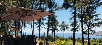 Superb villa waterfront, panoramic view