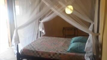 3 chambres, fer et planche Ă repasser, accĂšs Internet, draps fournis