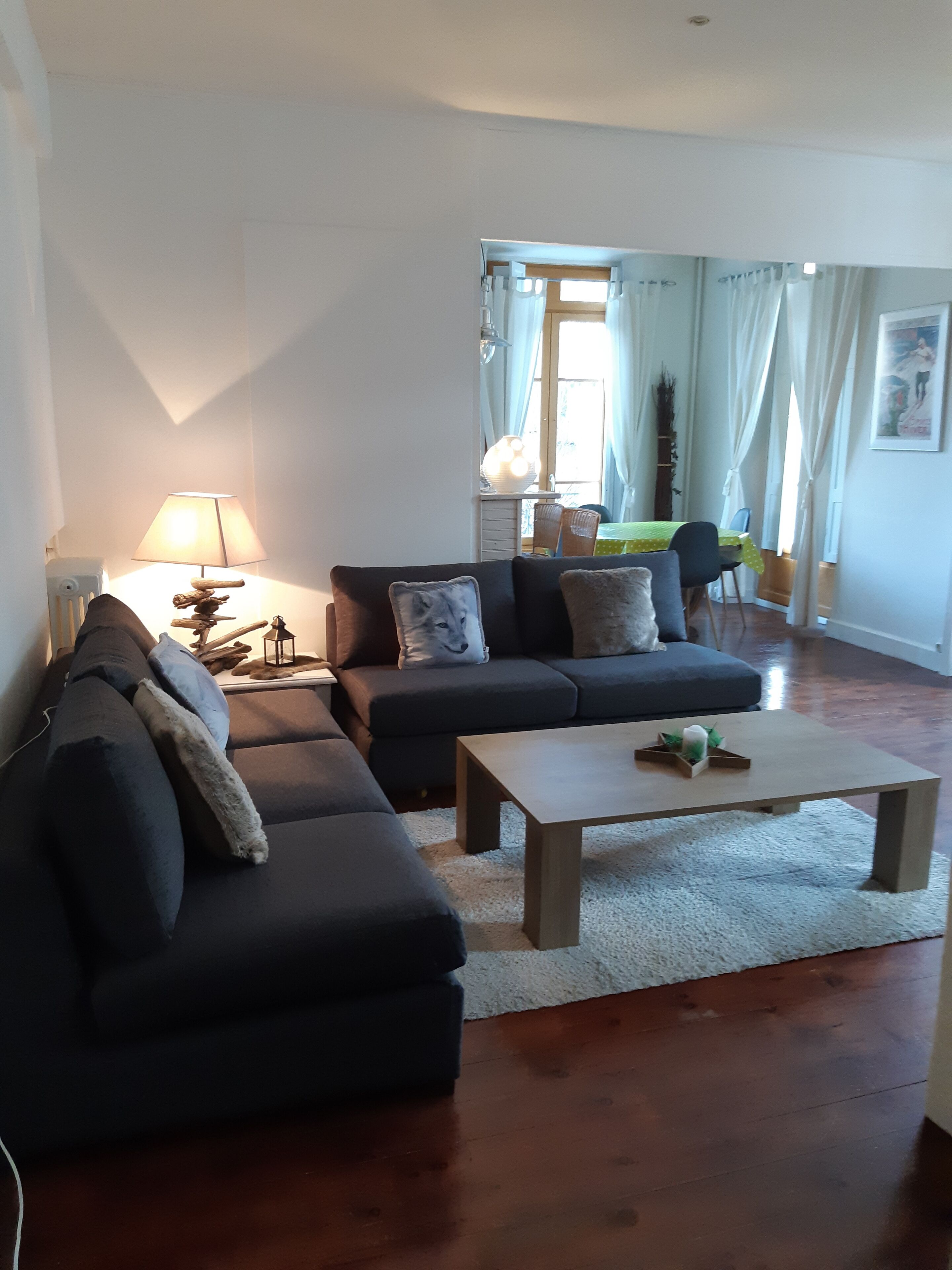 T3 charming 85m2, full center LUCHON, mountain view, balconies, very bright