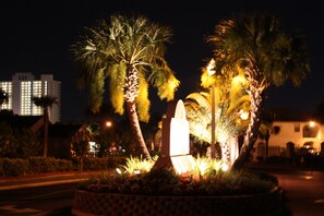 Property grounds - Grand island Blvd ~ Wi-Fi ~ just steps to the Island Pool ~ Vacations by Fayla (Panama City Beach)