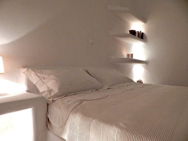 3 bedrooms, iron/ironing board, internet, bed sheets - Seaside Holiday House - Skyros Island (Skyros)