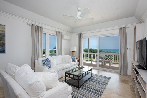 Lux Condo w/Views, Htd Pool, Priv. Beach, Golf Cart, Kayaks, AS SEEN ON HGTV