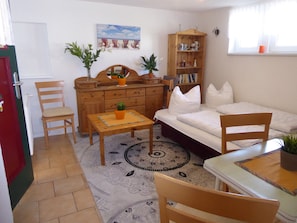 2 Schlafzimmer, Bügeleisen/Bügelbrett, Reisekinderbett