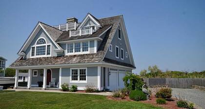 Luxury Ocean Location & Vacation Rental, Book now!