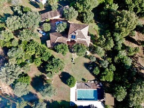 Exterior - Magnificent Villa in lush greenery with Pool  (Porto-Vecchio)