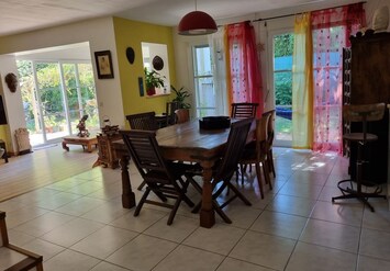 Salle à manger/ salon