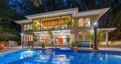 Privates geschlossenes Dschungelhaus - In Strandnähe! Niedriger Einführungspreis!