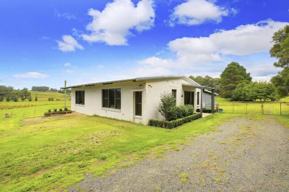 The Dairy - a Delightful & Secluded Farmstay