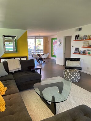 TV, DVD player, books, video library - Renovated mid-century escape, with brand new kitchen and bathrooms. (Palm Desert)