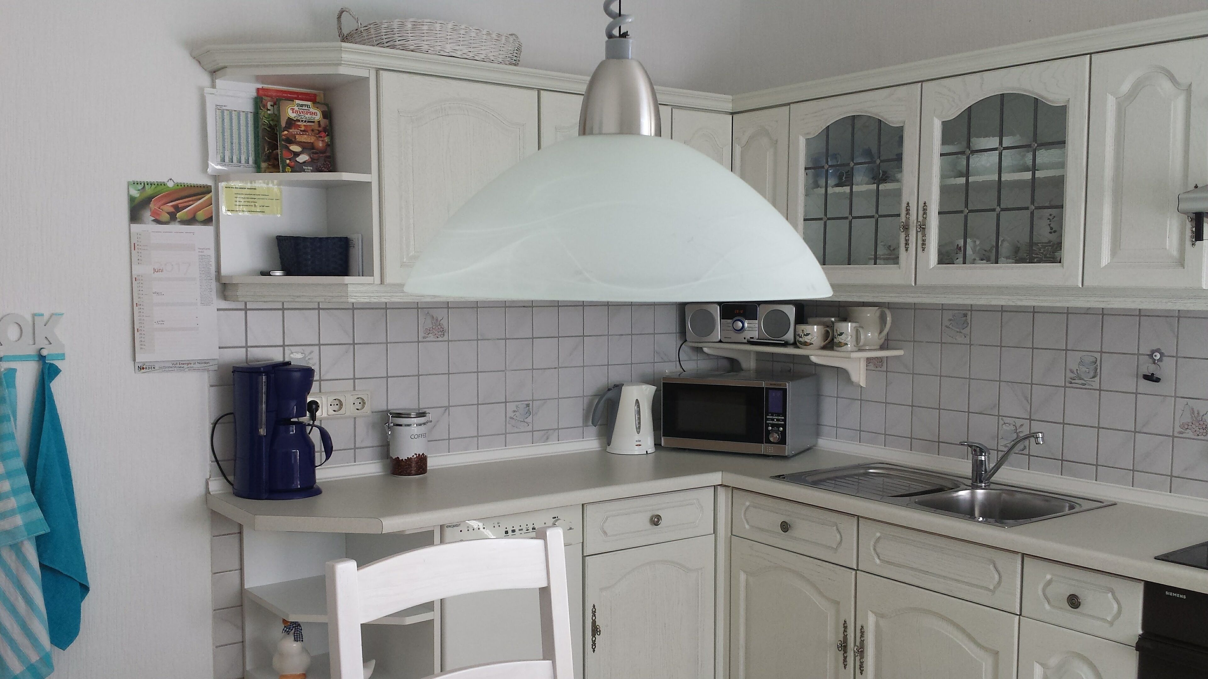 **** Book me - I am cozy **** Spacious holiday home with garage