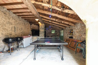 Cévennes : beautiful 17th century house, 120ha, Swimming pool, Wifi