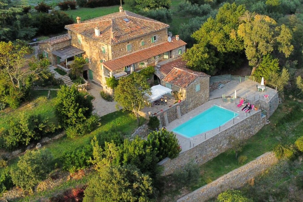 Cévennes - Very beautiful 17th century house and its 120ha of land (swimming pool, wifi)