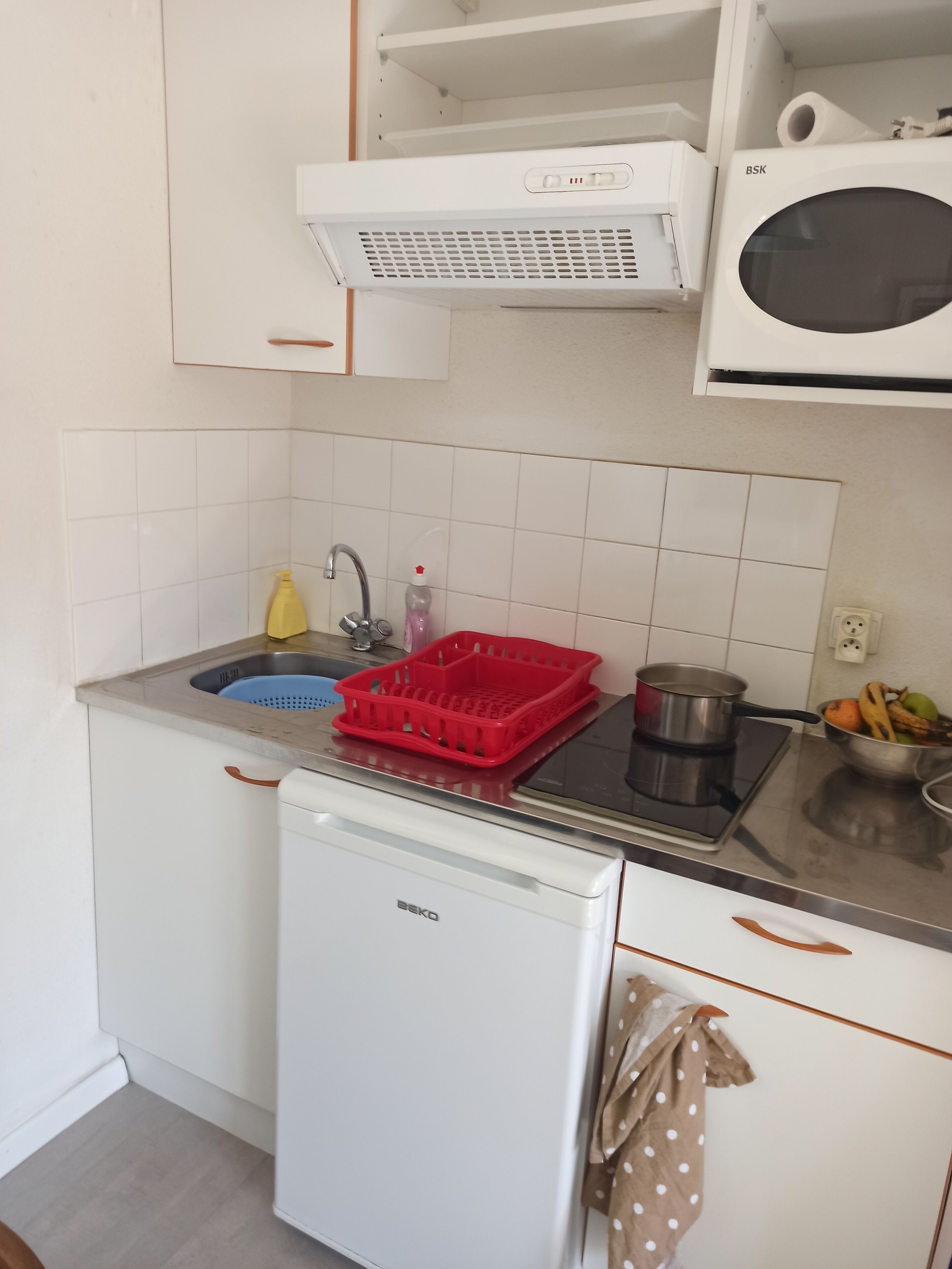 JoliT2 in holiday residence with swimming pool, near Ax les Thermes