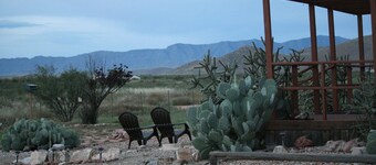 735WK 3 National Parks/3 Ghost Town/16 Wineries/25-Acre Birding Ranch Fun ~WIFI~