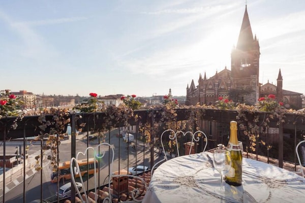 Private Roof terrace with San Fermo view