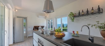 Tenuta Bellosguardo on the hills with Swimming pool and Jacuzi! EXCLUSIVE ESTATE