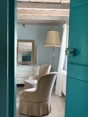 Interior - Bucolic 1820's Farmhouse With All Amenities In The Heart Of The Beaujolais (Monsols)