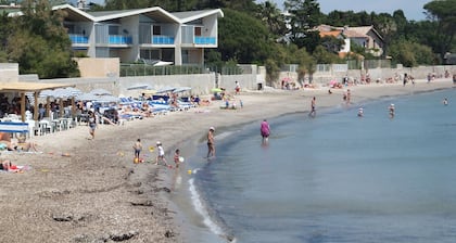 VACANCES à 50 m plage de MAR VIVO, les SABLETTES, ,parking privé,clim,terrasse