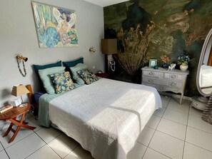 2 chambres, fer et planche à repasser, lit parapluie, Wi-Fi gratuit