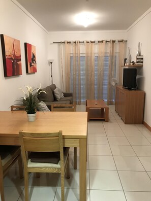 TV - Outstading Executive Apartment 150 metres from the beach (Albufeira)