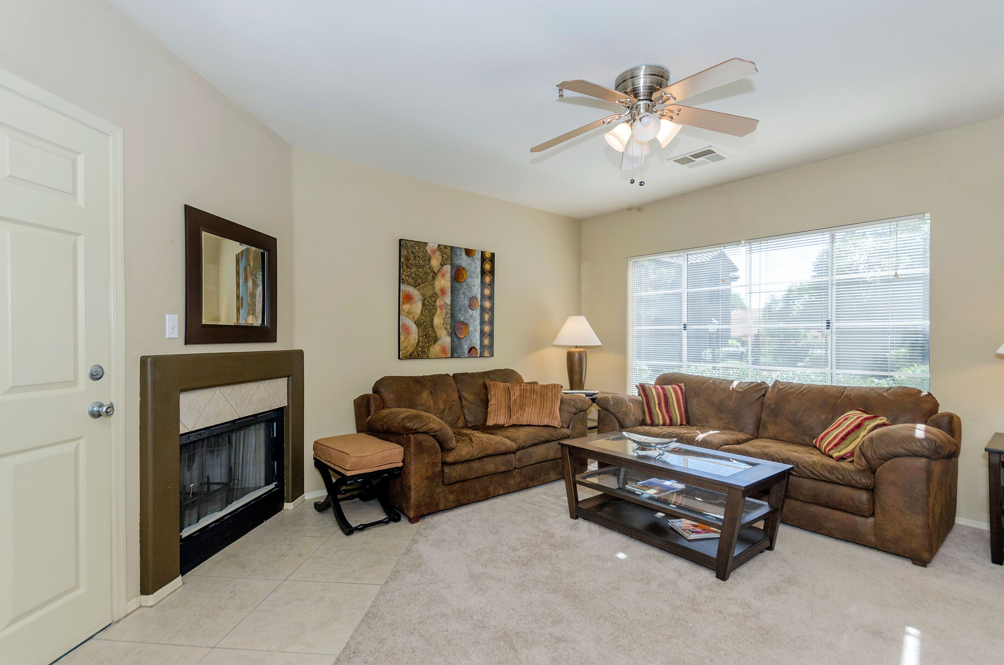 Clean, 2 Bedroom Condo In Scottsdale, Arizona