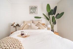 2 habitaciones, decoración personalizada y muebles diferentes 