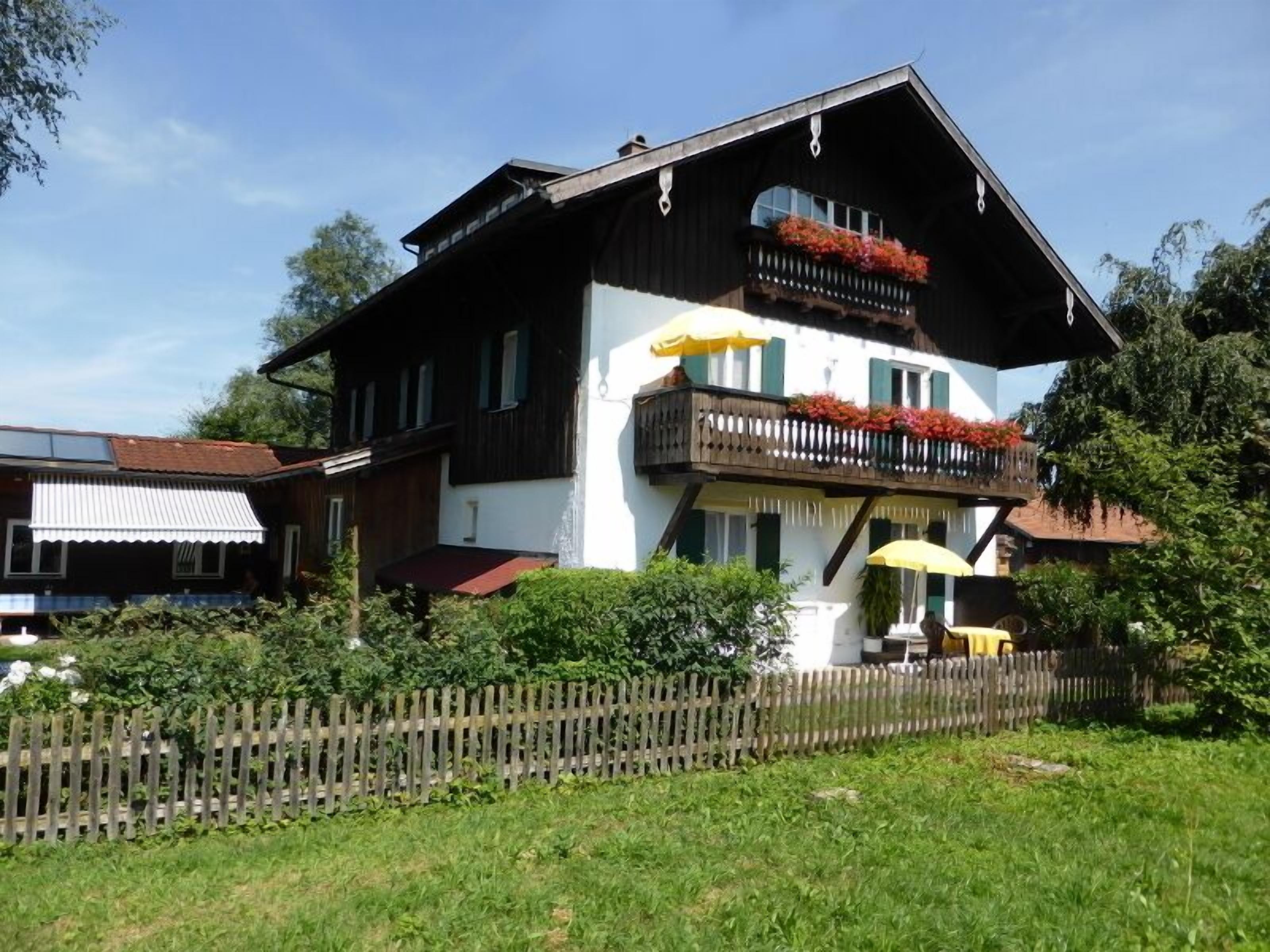 Our goal: 'With us the guest is on vacation home'.