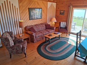 Smart TV, books - Sandcastles Beach House - Duneside: On PEI's Best Beach! (Darnley)