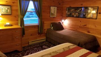 2 bedrooms, iron/ironing board, travel crib, free WiFi