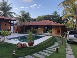 Pool - Best option excellent standard complete, 5 bedrooms practically on the seafront (Ilhéus)