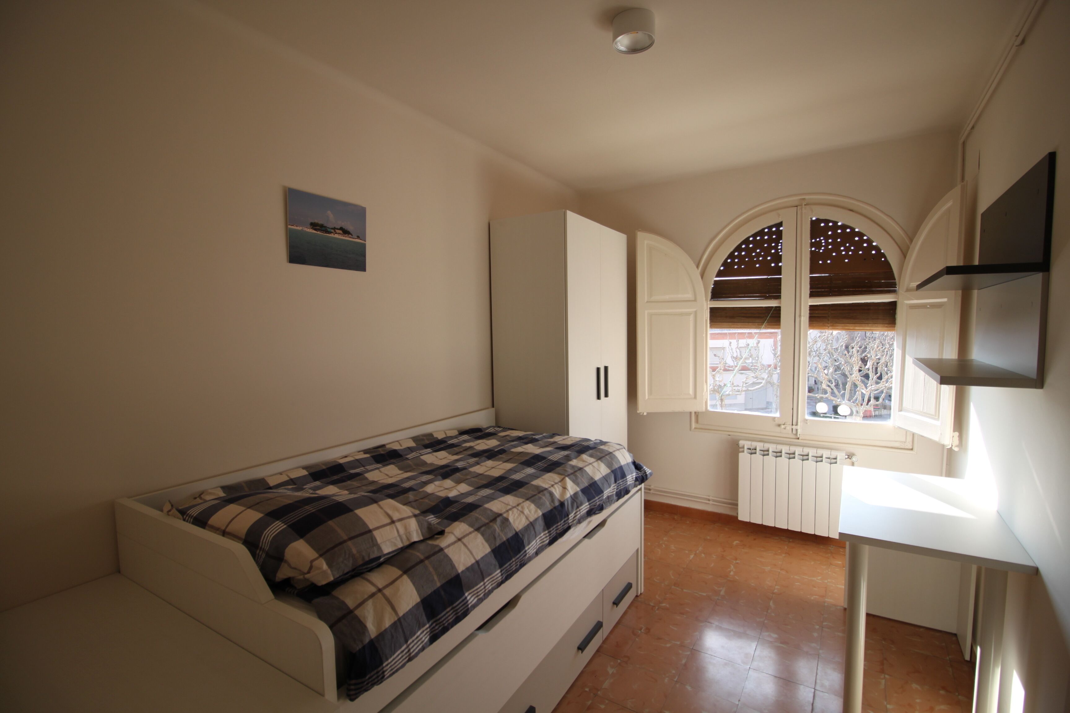 Market Square Apartment In Historic Cardona