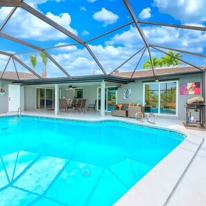 Outdoor pool, a heated pool