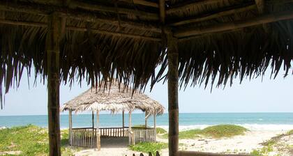 Beach Front Bed n Breakfast Room In Crucita #5