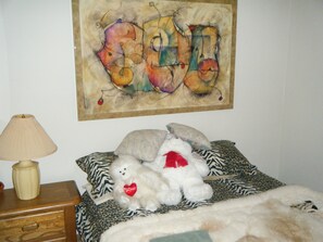 4 bedrooms, free WiFi, bed sheets - Mountain Creek/Great Gorge Village 2 Bedroom Condo W/Loft  (Vernon)