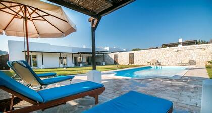 Olympos, lähellä Anthony Quinn-lahti ja Faliraki