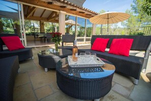 Terrace/patio - Beautiful provencal house in the heart of the Esterel with pool, tennis (Saint-Raphaël)