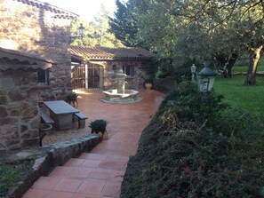 Enceinte de lâhĂ©bergement