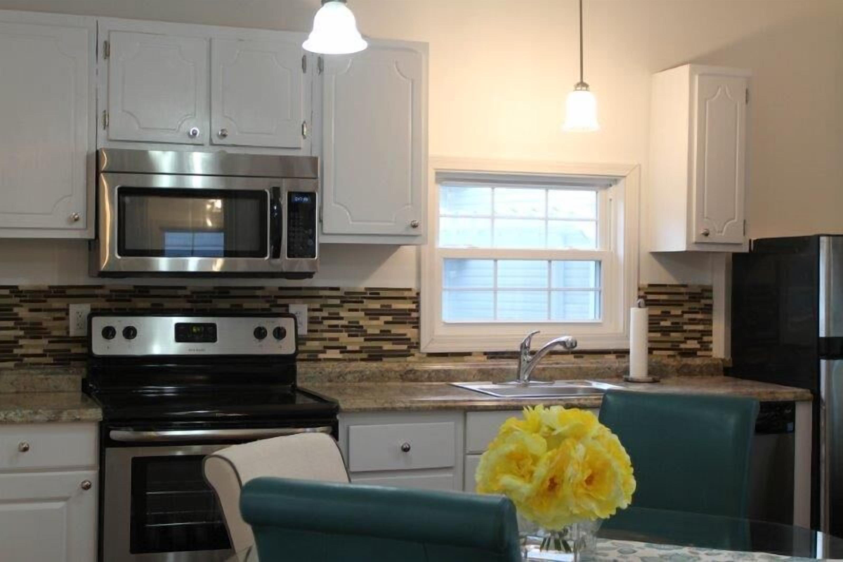 3 Bedroom Cottage on a Quiet Cove