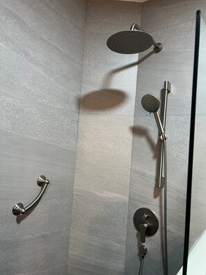 Combined shower/tub, hair dryer, towels, soap