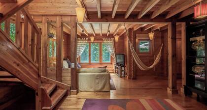 Wooden house with private pool - Prado do Xisto